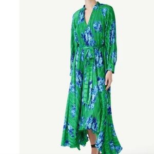 Looking to buy in size XS